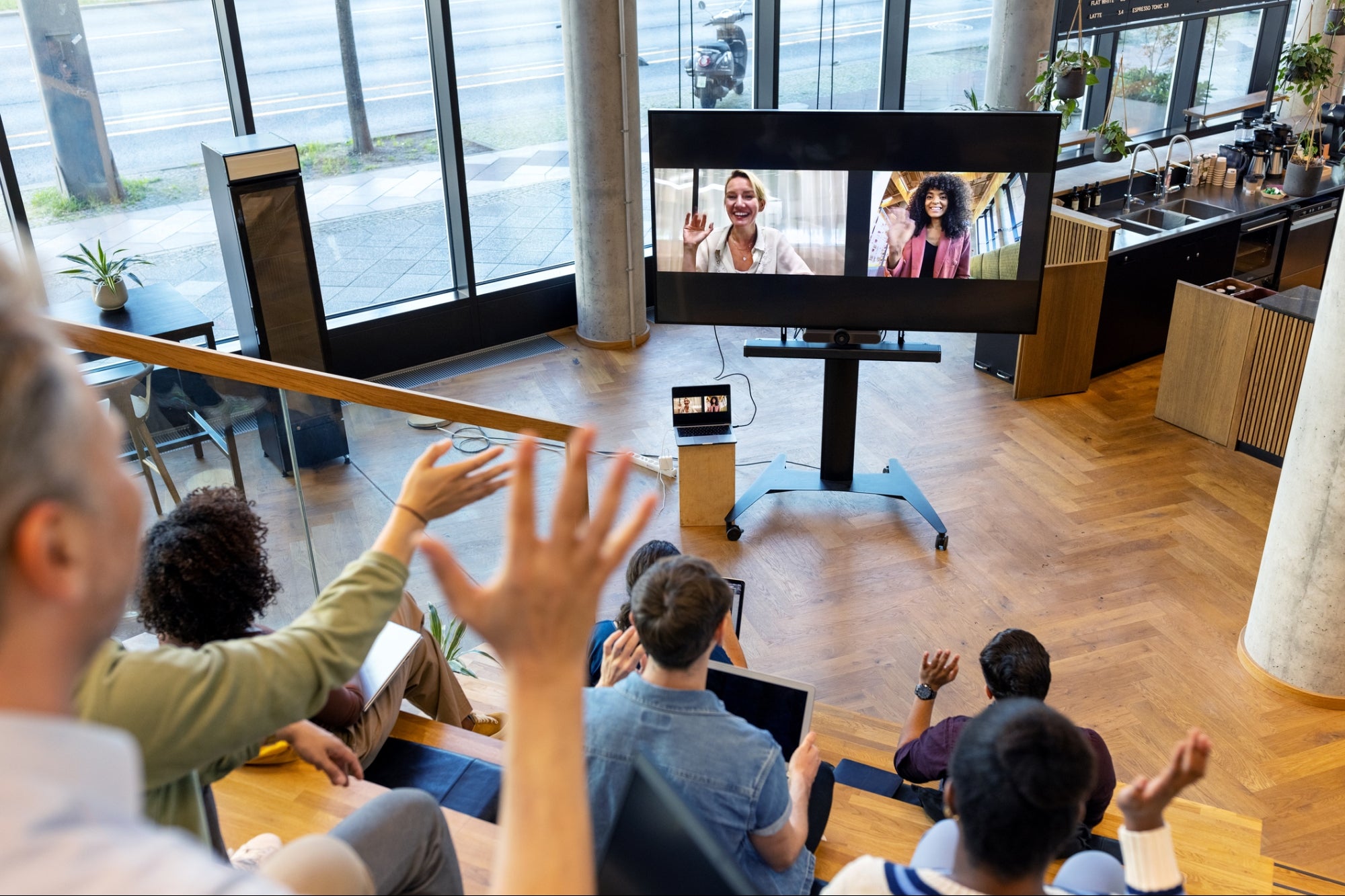 Quand demander à vos employés hybrides de venir au bureau NoarNoar